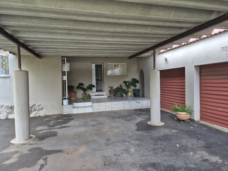 2 Bedroom Property for Sale in Wilkoppies North West
